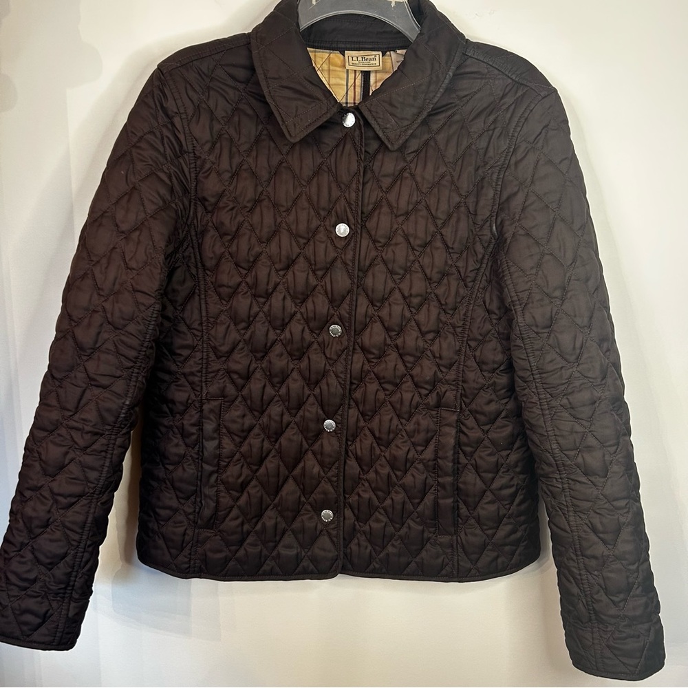 Vintage LL Bean Women’s Quilted Brown Barn Jacket Plaid Lining Medium